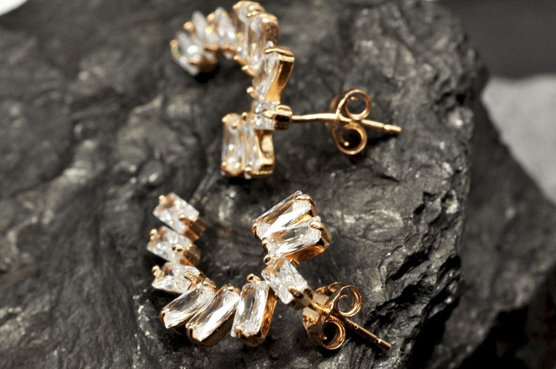 Handcrafted Genuine Natural Zircon Silver Earring,Zircon Earring Jewelry,Rose Silver Band Zircon Earring,Baguette Cut Earring,Stud Earring