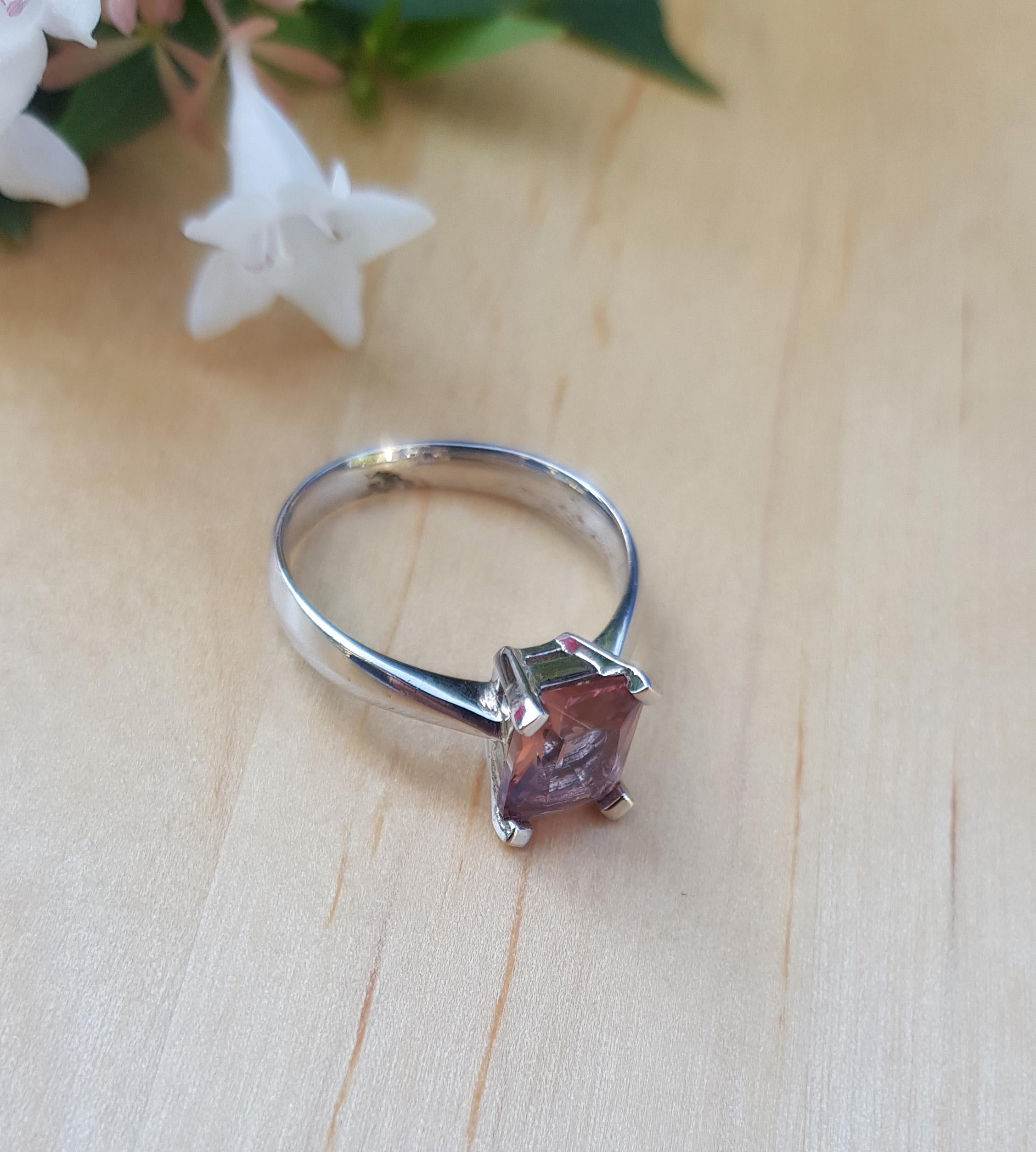 Handmade Color Changing Sultanite Silver Ring: Turkish Gemstone Jewelry