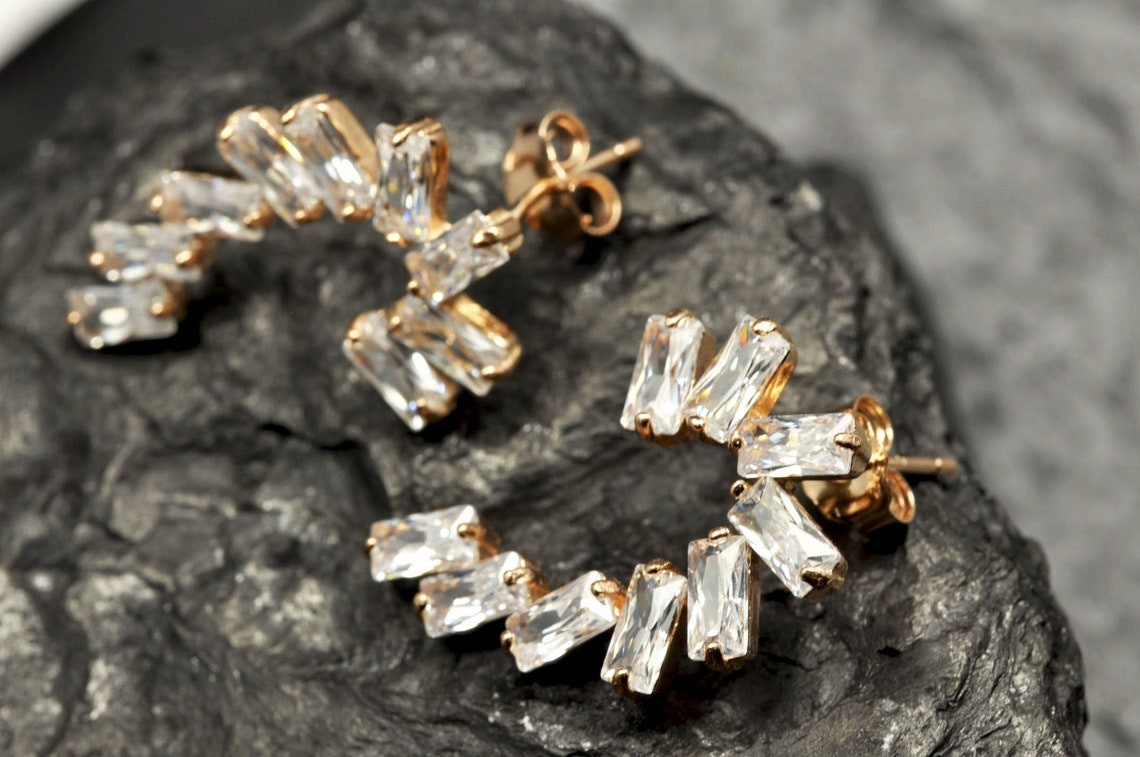 Handcrafted Genuine Natural Zircon Silver Earring,Zircon Earring Jewelry,Rose Silver Band Zircon Earring,Baguette Cut Earring,Stud Earring