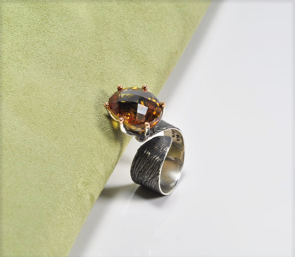 Handmade Color Changing Sultanite Silver Ring: Turkish Gemstone Jewelry
