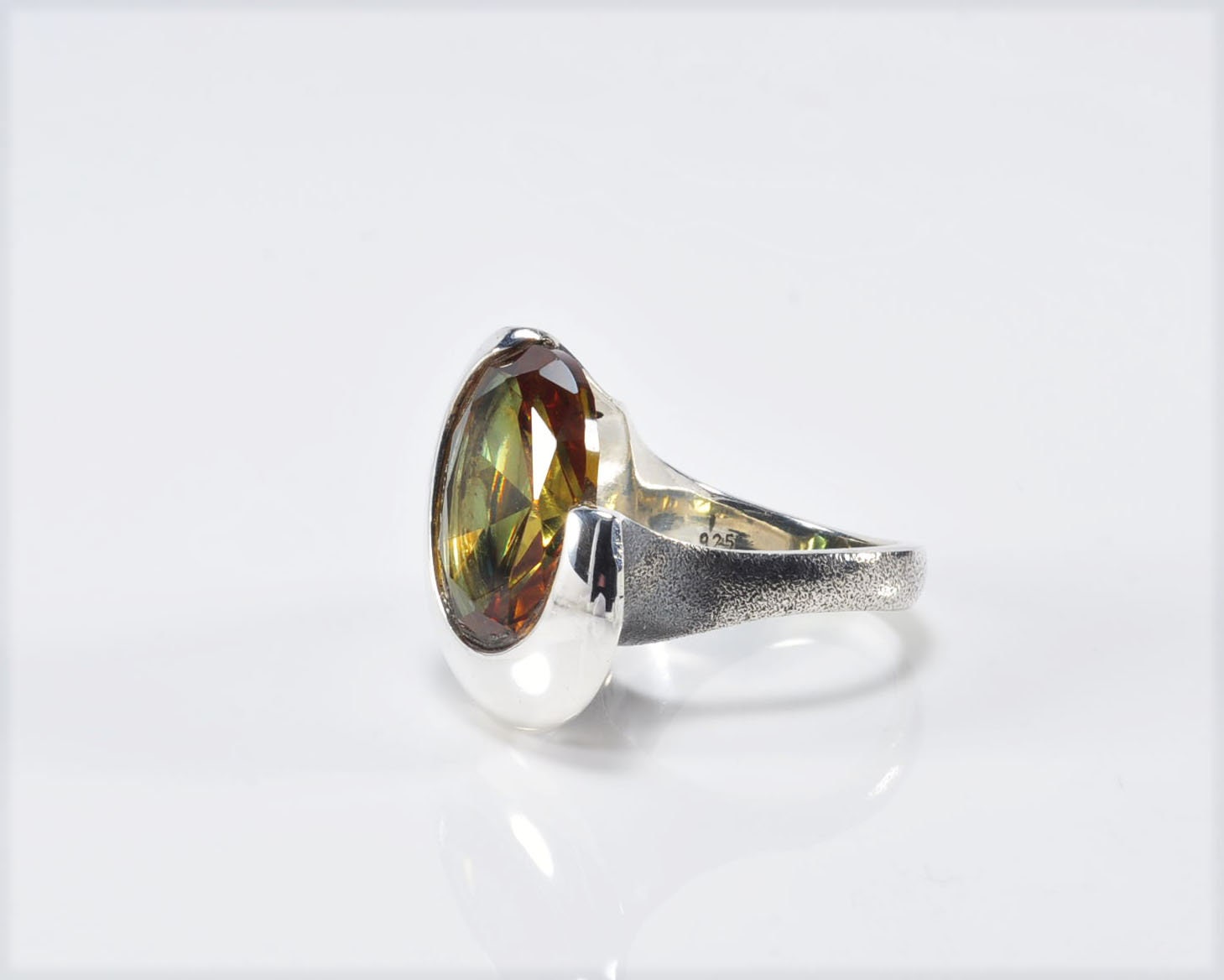 Handmade Sultanite Silver Color Changing Ring, Handcrafted Sultanite Jewelry,Wedding Ring Gift, Birthday Gift ,Gift for Her