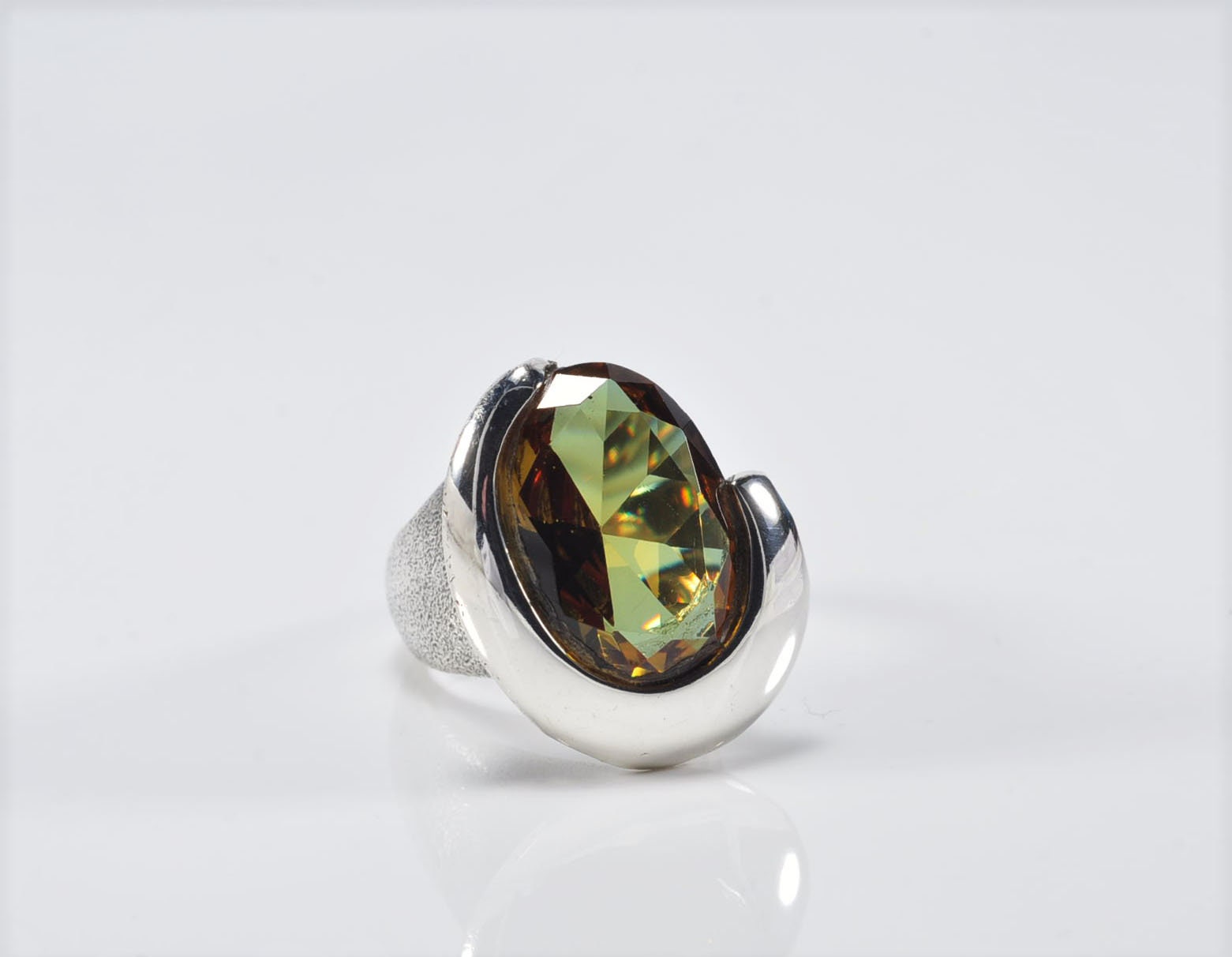 Handmade Sultanite Silver Color Changing Ring, Handcrafted Sultanite Jewelry,Wedding Ring Gift, Birthday Gift ,Gift for Her