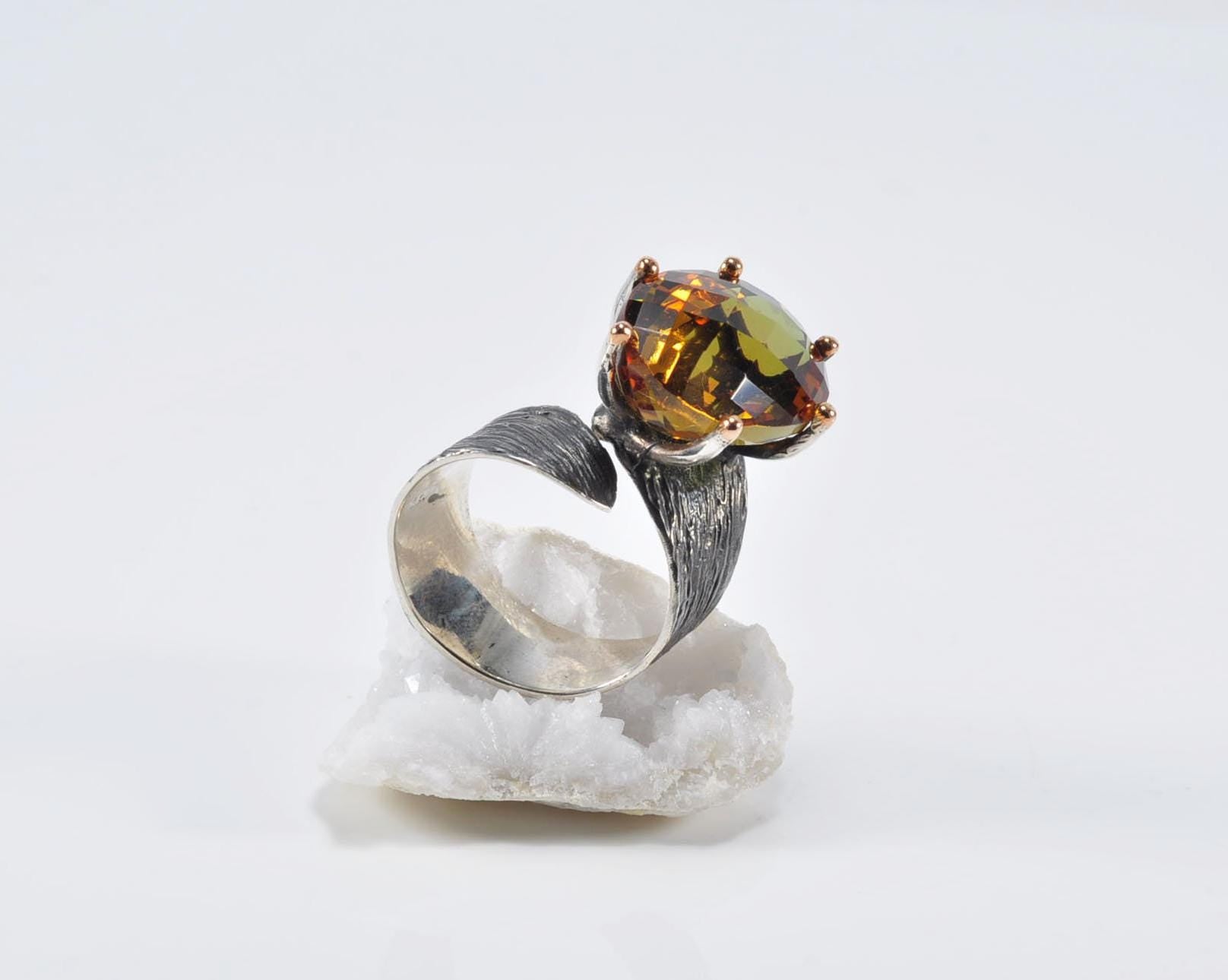 Handmade Color Changing Sultanite Silver Ring: Turkish Gemstone Jewelry