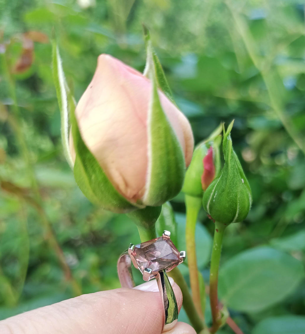 Handmade Color Changing Sultanite Silver Ring: Turkish Gemstone Jewelry