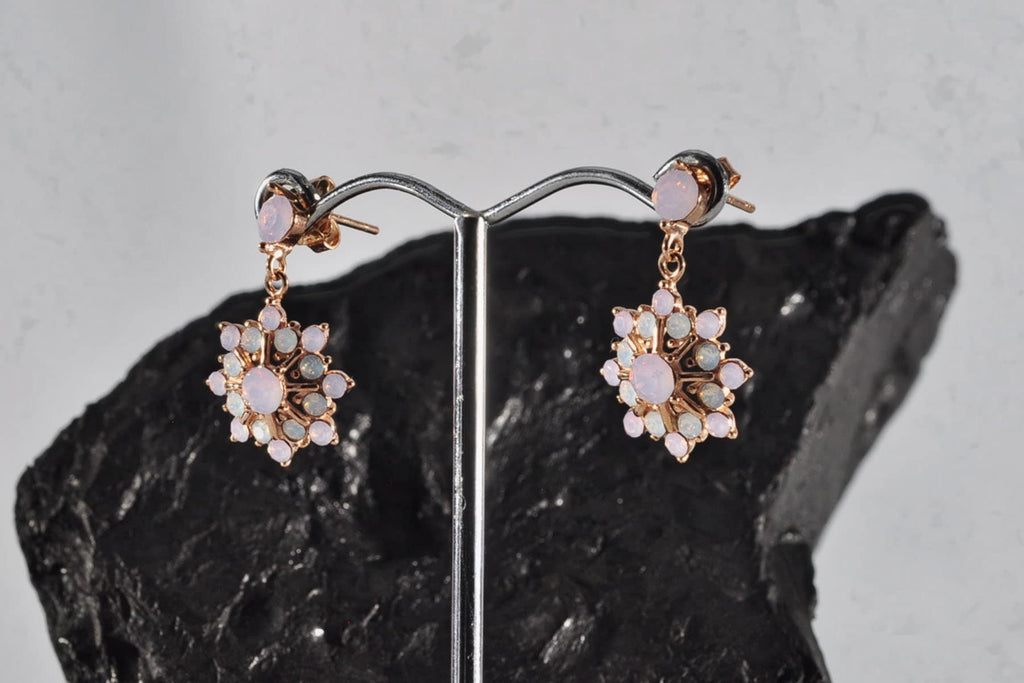 Handmade Genuine Natural Pink Quartz Silver Earring,Rose Silver Band Pink Quartz Earring,Crystal Cut Earring,Stud Earring,Artist Design